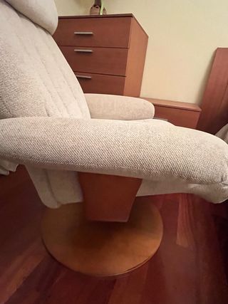 Sillón relax giratorio beige