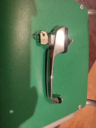 Maneta puerta Seat 124/1430/131 c/llave