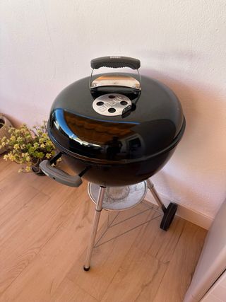Barbecue a carbonella Weber - Nero