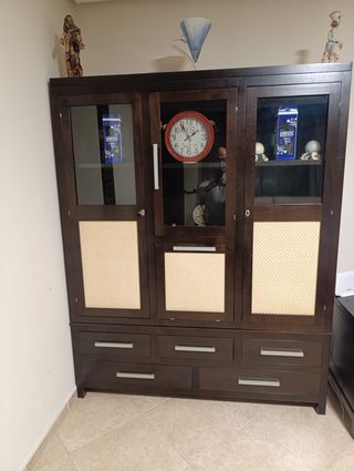 Conjunto salón madera ZEN y dos habitaciones.