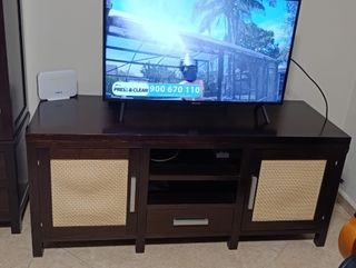 Conjunto salón madera ZEN y dos habitaciones.