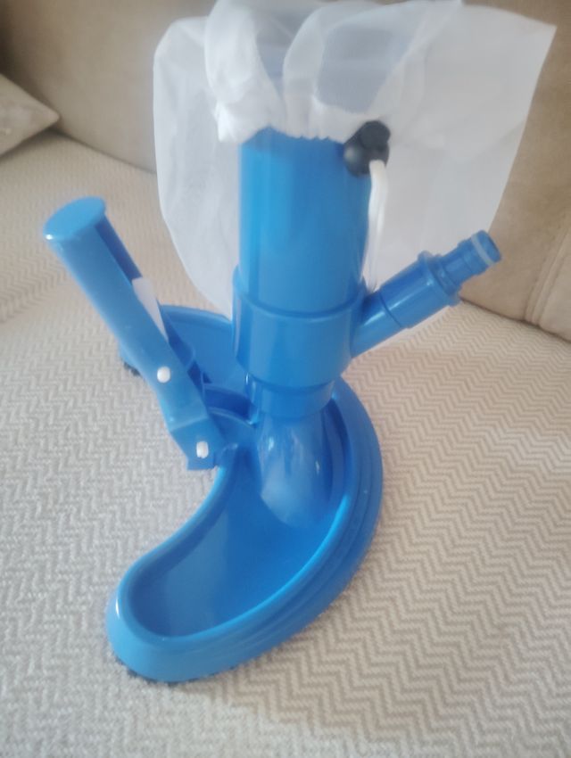 Limpiafondos piscina - Azul y blanco