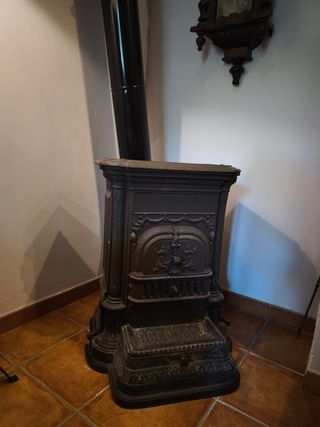 Estufa Leña Hierro Forjado Antigua