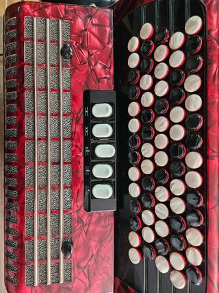 Acordeón Weltmeister romance 703