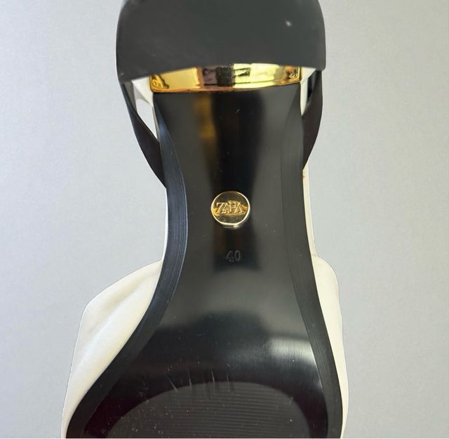 Scarpe con tacco bianche e nere