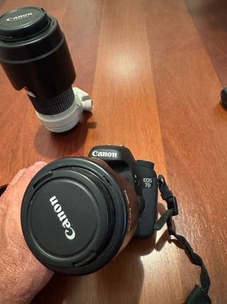 Cámara Canon 7D + accesorios