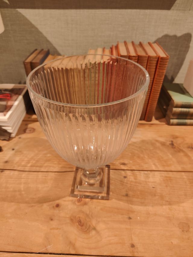 Jarrón cristal Zara Home.