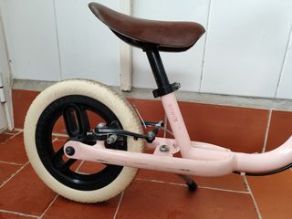 Bicicleta sin pedales Btwin rosa niña