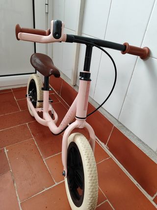 Bicicleta sin pedales Btwin rosa niña