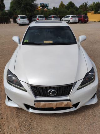 Lexus IS 2012