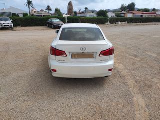 Lexus IS 2012