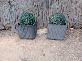 Maceta jardinera redonda gris
