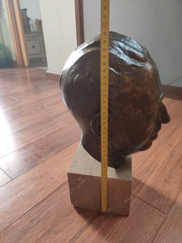 Busto de Lluís Companys