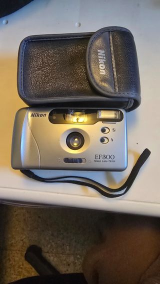 Cámera Nikon EF300 - Gris plata