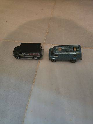 2 coches Matchbox antiguos