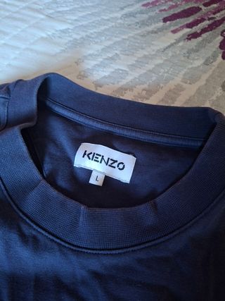 Camiseta Kenzo azul marino. Talla L. Manga corta