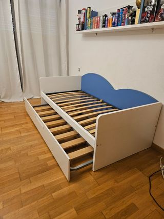 Cama juvenil blanca y azul doble
