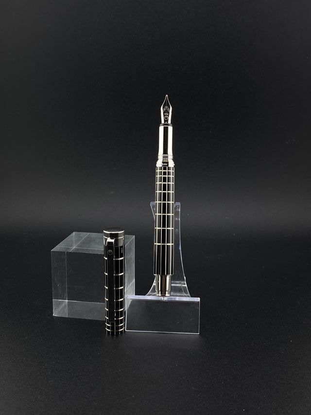 Pluma Waldmann Xetra Plata/Negro