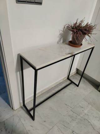 Mesa consola mármol blanco con vetas rosas marrone