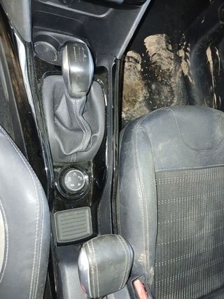 CONSOLA CENTRAL PEUGEOT 2008