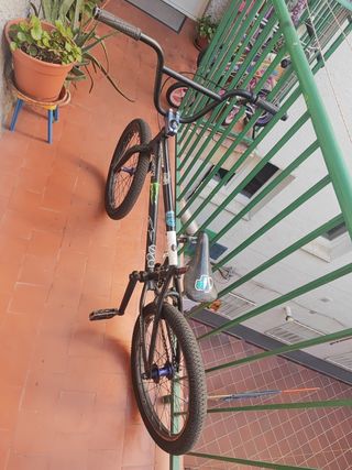 BMX Cobra Monster Energy