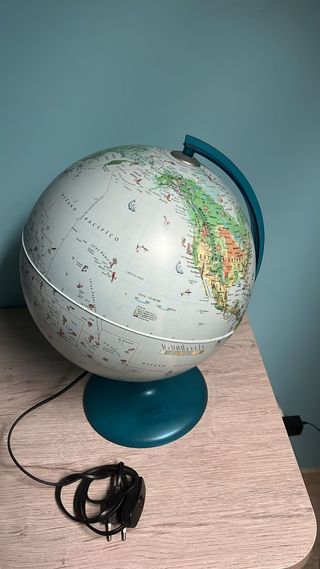 Globo terráqueo infantil iluminable 