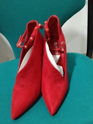 Zapatos rojos tacón alto - talla 36