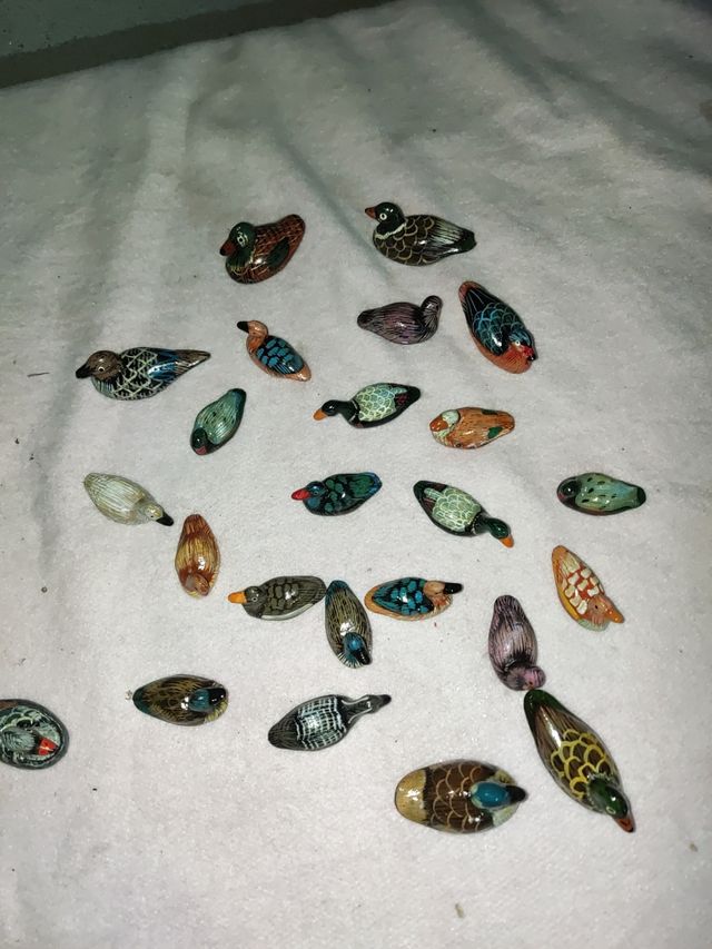  Patos pintados a mano