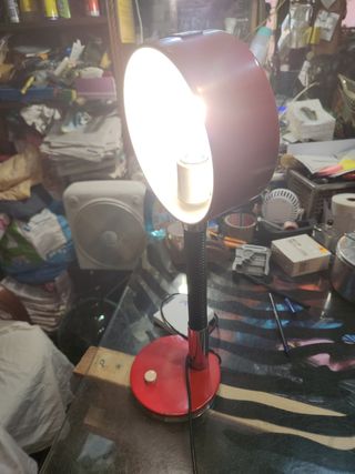 Lampara flexo vintage roja tipo space age.