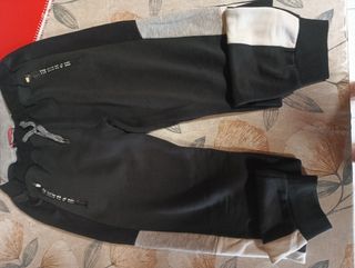 Pantalón chándal negro-gris