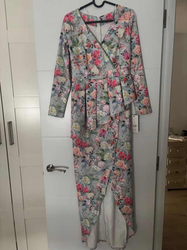 Vestido largo floral de fondo celeste