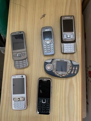 6 Teléfonos Nokia antiguos SE VENDEN TODOS JUNTOS