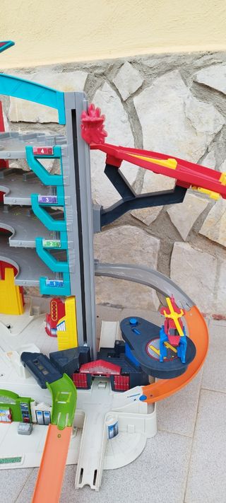 Mega Garage HotWheels Ultimate