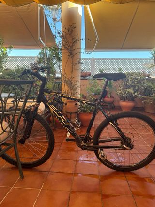 Bicicleta BH Over X 26 pulgadas