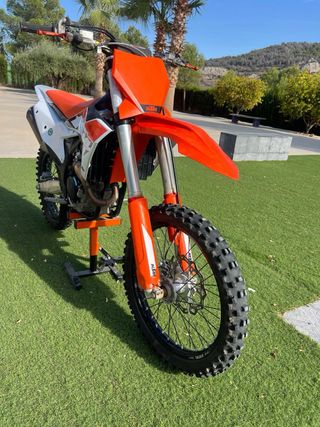 KTM 250 SX-F (2023) – 93h – Impecable + Extras