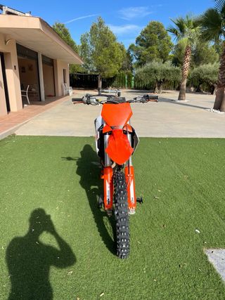 KTM 250 SX-F (2023) – 93h – Impecable + Extras