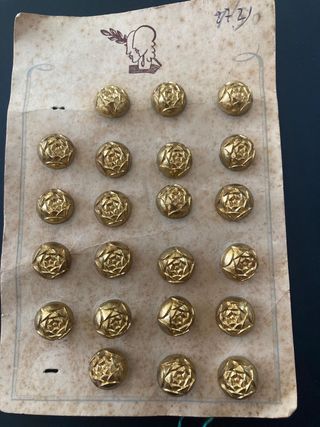 Botonadura dorada antigua