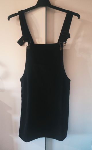 Peto negro - vestido corto