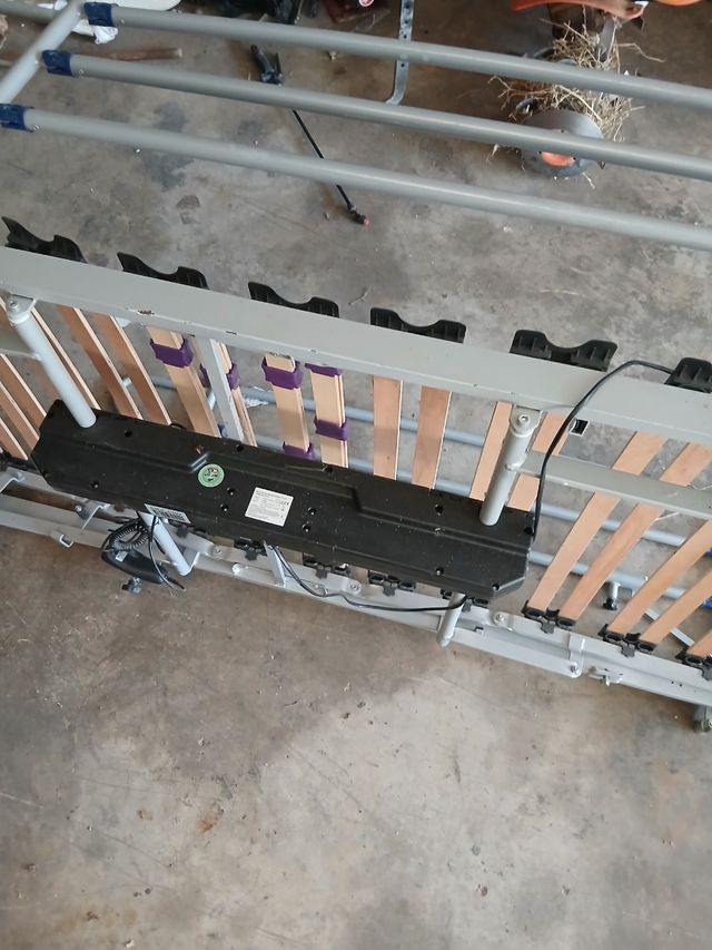 Cama articulada plegable