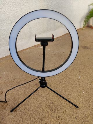 Aro de luz LED con trípode