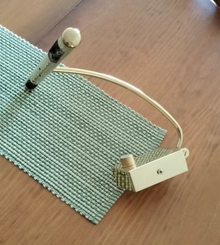 Lámpara de Pared Dorada