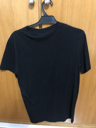 Camiseta Calvin Klein Jeans - Negra
Unisex