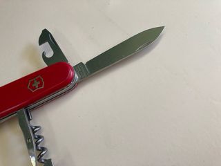 2 Canivetes Victorinox: Huntsman & Camper
