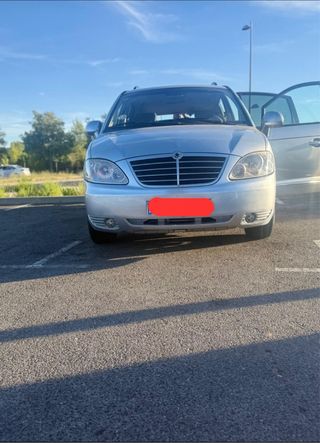 SsangYong Rodius 2012