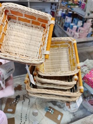 Cestas mimbre multicolor - detail item