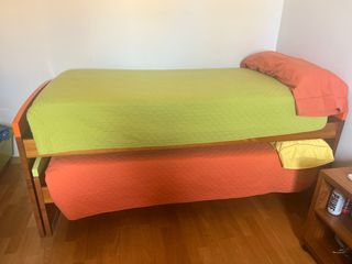Dormitorio juvenil con cama nido.