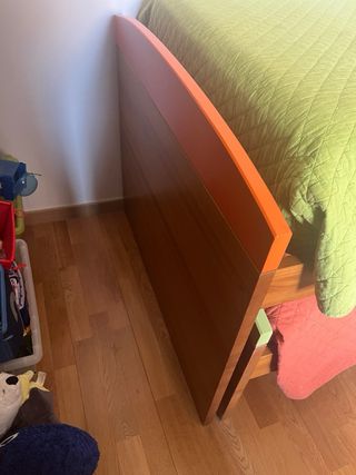 Dormitorio juvenil con cama nido.