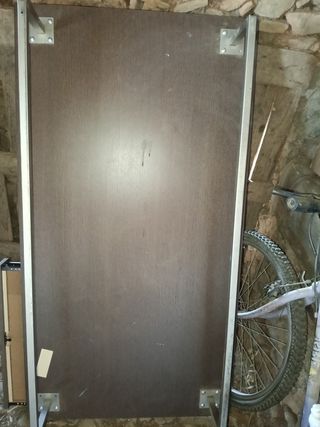 Mesa de salón baja con csoon y cristal 