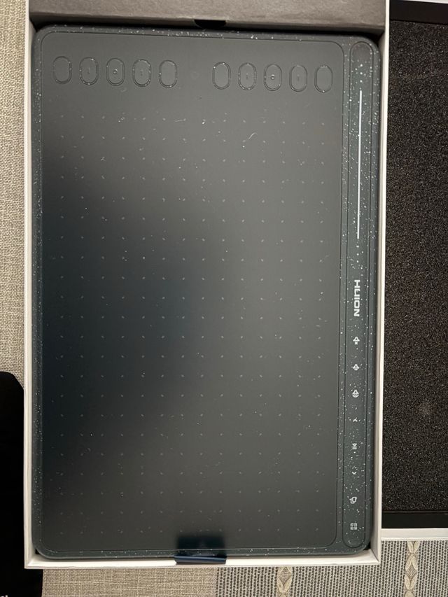 Tableta gráfica HUION HS611