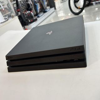 CONSOLA PS4 PRO CON CABLES